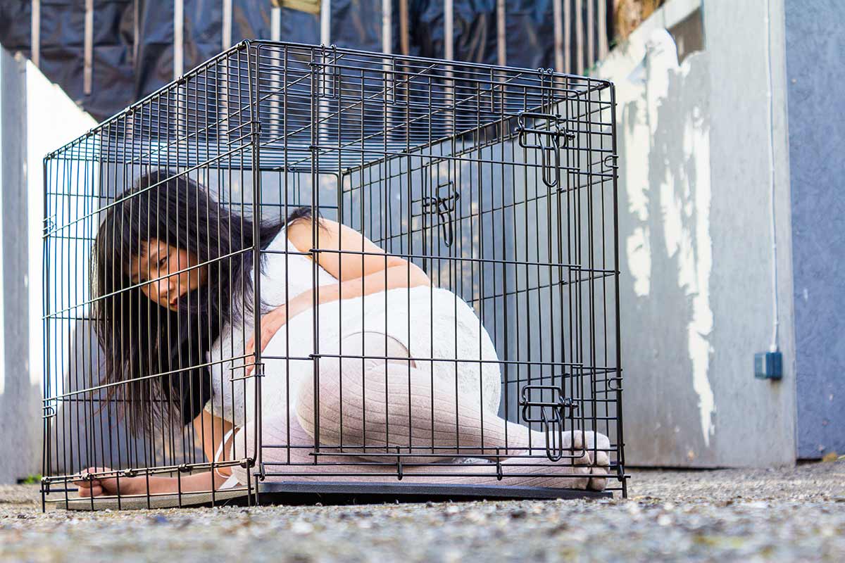 Chun Hua Catherine Dong was pregnant and she locked herself in a dog cage for six hours in a public space in the city of Dublin in 2014