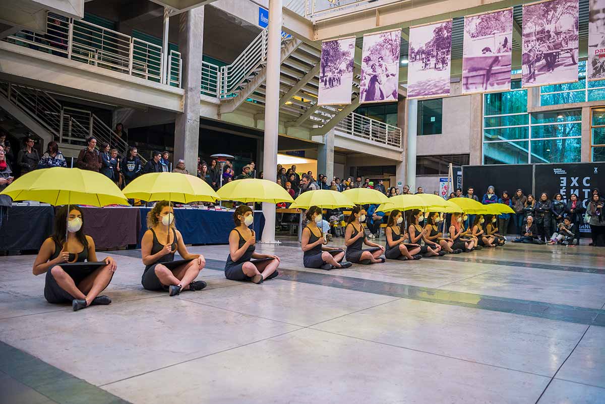 Chun Hua Catherine Dong's Yellow Umbrella performance at Universidad de Chile in Santiago as part of eX-centrico: dissidence, sovereignties, performance, organized by The Hemispheric Institute in 2016