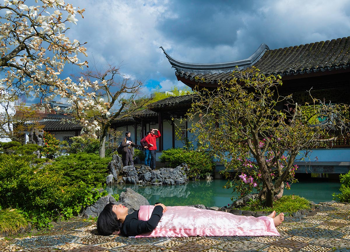 Chun Hua Catherine Dong buries herself at Chinatown in Vancovuer 