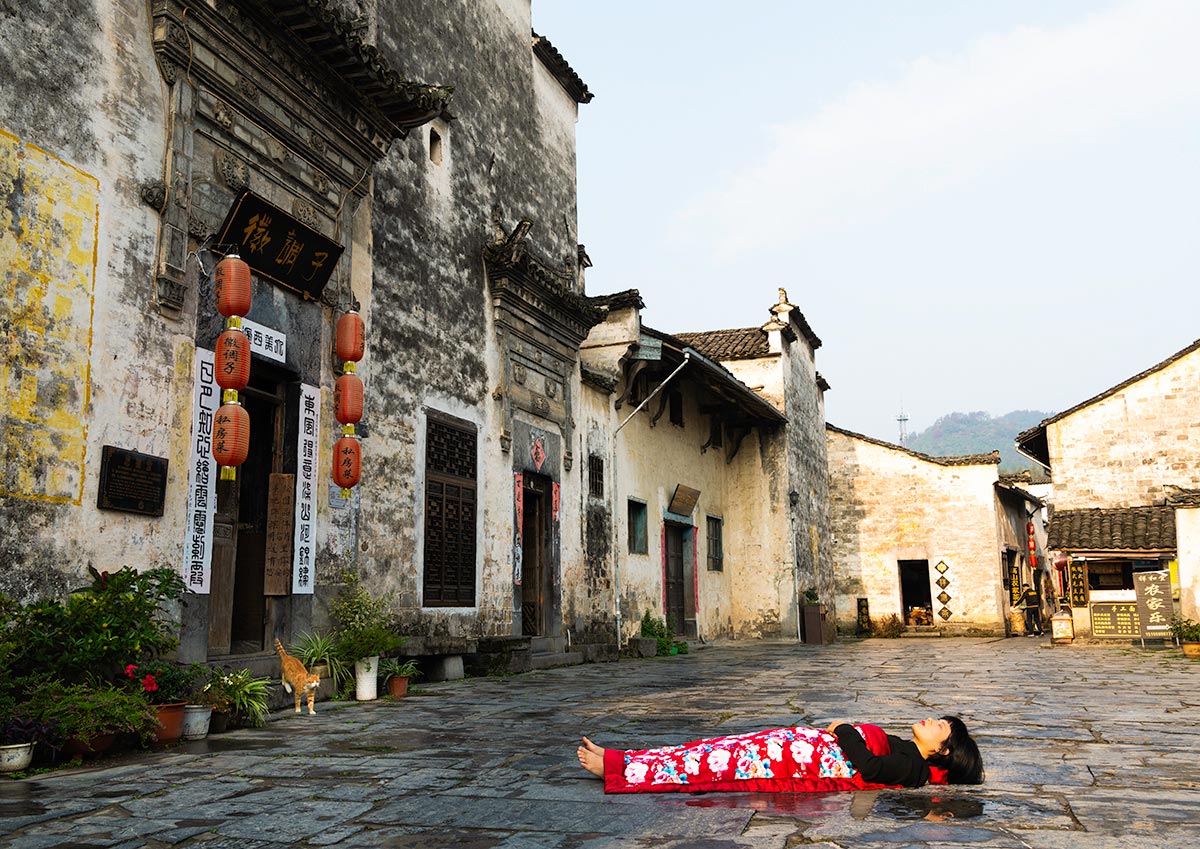 Chun Hua Catherine Dong celebrates her death and sleeps in a beautiful village  in HuangShan, China